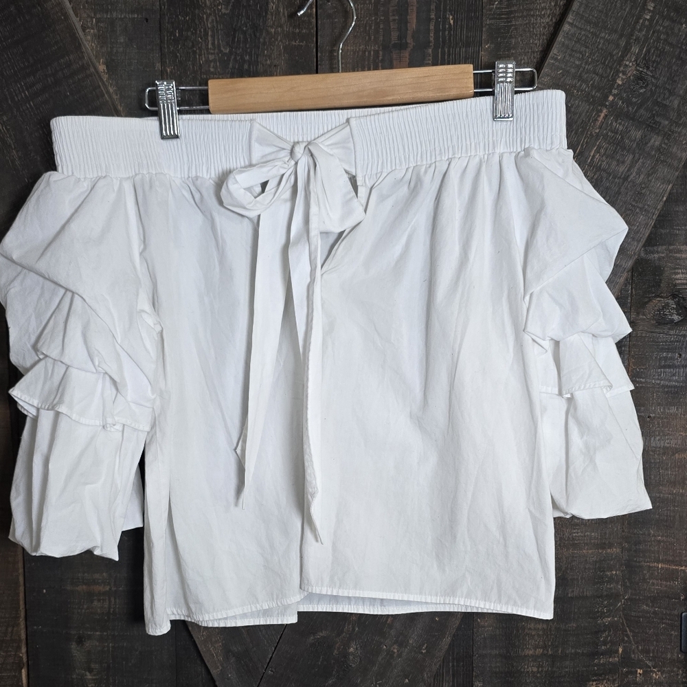 Zara White Off Shoulder Smocked Crop Top Size Small